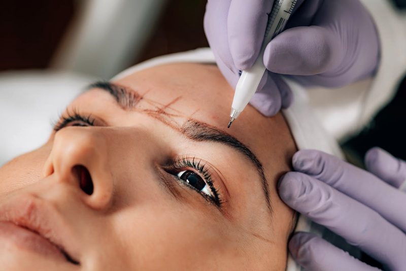 Eyebrow Microblading