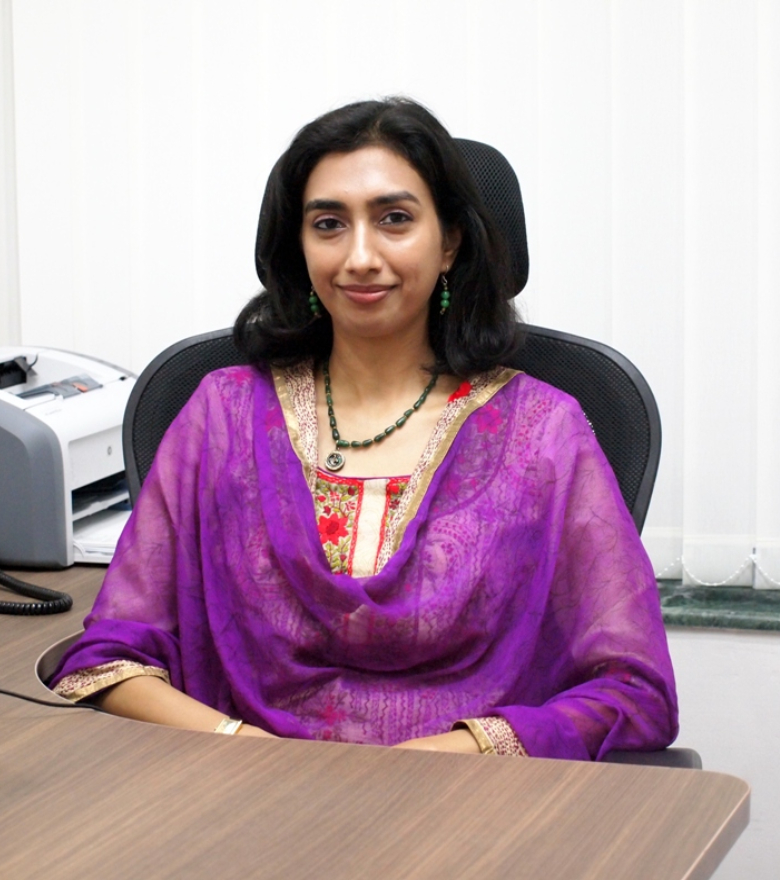 Dr Mrs Pinanky Adhe